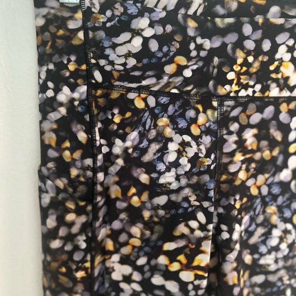 lululemon athletica Multicolor Patterned Leggings - Picture 2 of 4